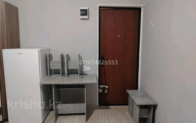 1 комната · 12 м² · 5/9 этаж, Курмангазы165 — Абай кошесимен киылысады за 55 000 ₸ в Уральске, мкр Школьник — фото 2