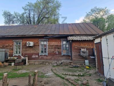 Отдельный дом · 3 комнаты · 42 м² · 4.6 сот., мкр Омега, Оте мусина 1/3 — Оте мусина вагонная за 8.5 млн 〒 в Уральске