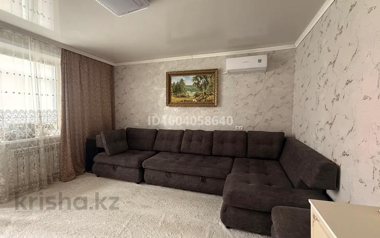 2-бөлмелі пәтер · 53.5 м² · 5/5 қабат, мкр Юго-Восток, Рыскулова, бағасы: 17.5 млн ₸ в Караганде, Казыбек би р-н — фото 2