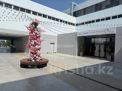 Магазины и бутики · 72 м² за 504 000 〒 в Актау, 4-й мкр