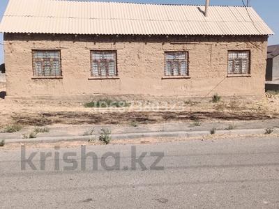 Отдельный дом • 3 комнаты • 40 м² • 8 сот., Самал-3 42 — улица Талгар за 10 млн 〒 в Сарыагаш