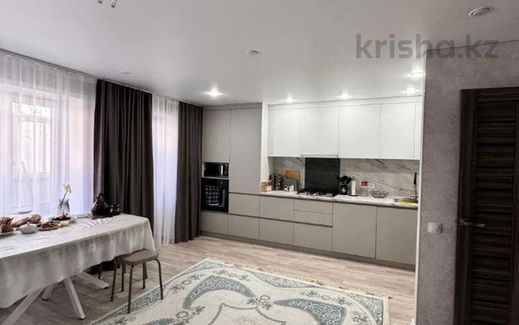 4-комнатная квартира · 77.1 м² · 2/5 этаж, каирбекова 399 за 38 млн ₸ в Костанае — фото 2