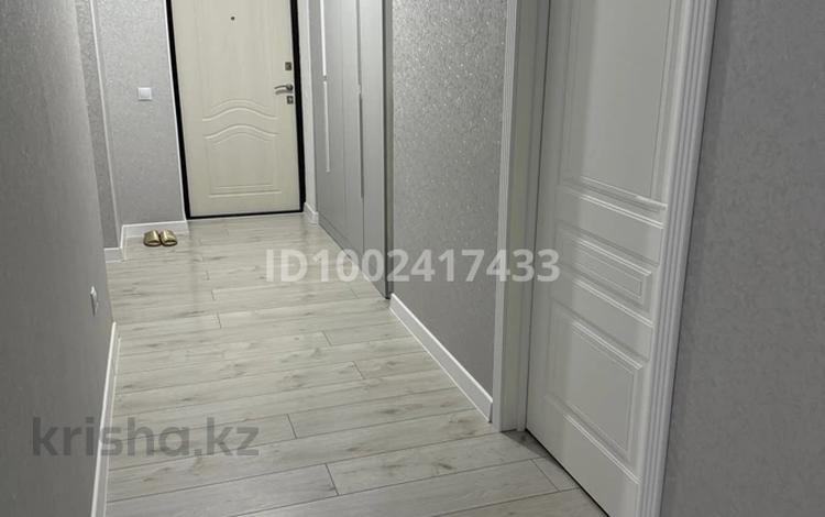 4-бөлмелі пәтер · 120 м² · 4/5 қабат, 28-й мкр 46 — Возле ТЦ Байтерека, бағасы: 44 млн ₸ в Актау — фото 2