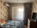 1-комнатная квартира, 32 м², 1/5 этаж помесячно, Сатпаева 4а за 90 000 〒 в Атырау