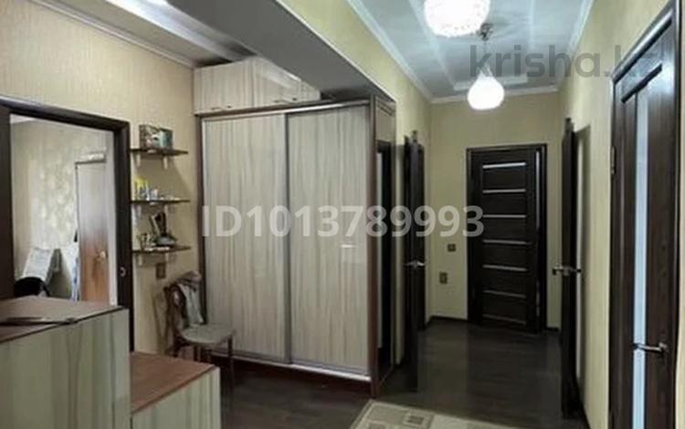 4-комнатная квартира · 135 м² · 3/4 этаж, Роза Багланова 7А за 50 млн ₸ в  — фото 2