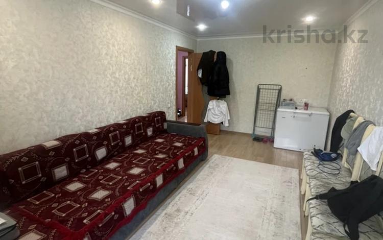 3-комнатная квартира · 62 м² · 2/5 этаж, Майкудук, мкр Восток-1 13 за 18 млн ₸ в Караганде, Алихана Бокейханова р-н — фото 2