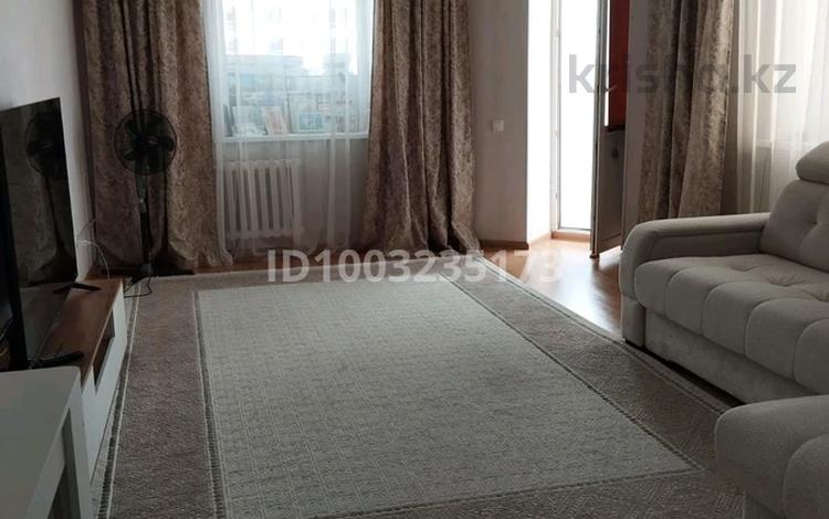 2-комнатная квартира · 72 м² · 8/12 этаж, Торайгырова 2 за 30 млн 〒 в Астане, р-н Байконур — фото 2