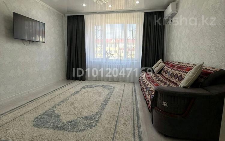2-комнатная квартира · 63.3 м² · 4/5 этаж, ул. Мурата Монкеулы 81 за 22.5 млн ₸ в Зачаганске — фото 2