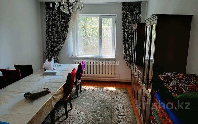 Отдельный дом · 4 комнаты · 120 м² · 8 сот., мкр Самал-2 66 — Пересечении улиц Қ.Қазиев и Келешек, район дендропарка за ~ 63.4 млн ₸ в Шымкенте, Абайский р-н — фото 2