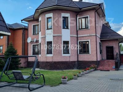 Отдельный дом • 7 комнат • 340 м² • 7 сот., Валиханова 74 за 120 млн 〒 в Семее, мкр Красный Кордон