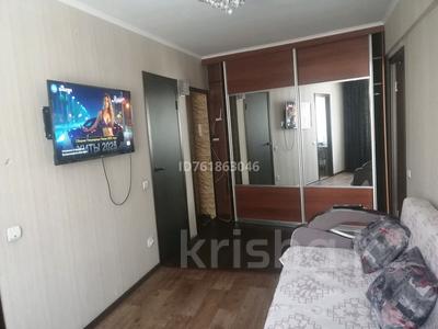 2-комнатная квартира · 48 м² · 3/5 этаж, Казахстан 81 — Центральный рынок за 12 000 ₸ в Усть-Каменогорске, Ульбинский