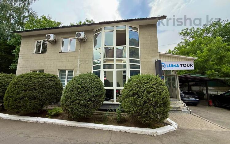 Свободное назначение, офисы, магазины и бутики, салоны красоты, медцентры и аптеки, образование, конференц-залы, кабинеты и рабочие места, студии · 300 м² за 1.8 млн 〒 в Алматы, Медеуский р-н — фото 24