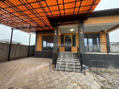 Отдельный дом · 6 комнат · 230 м² · 6 сот., мкр Алгабас, Акбопе 53 53 — Молдияр серикбаева за 91 млн ₸ в Алматы, Алатауский р-н