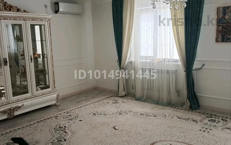 Дом · 6 комнат · 250 м², мкр. Алмагуль, Майлен 19а — Чехов за 80 000 ₸ в Атырау — фото 2