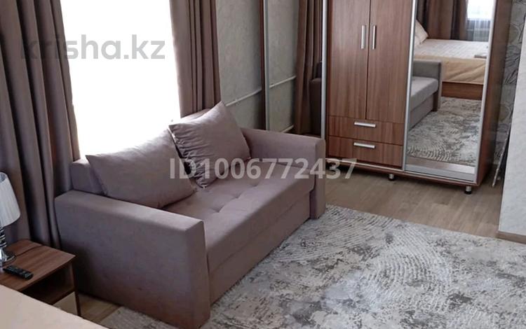 1-бөлмелі пәтер · 40 м² · 4/5 қабат, Интернациональная 30 — Угол ул.Жумабаева, квартал с ул.Назарбаева, бағасы: 2 500 ₸ в Петропавловске — фото 2