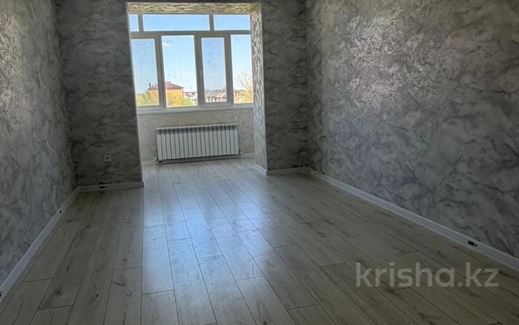 2-комнатная квартира · 61.9 м² · 3/9 этаж, Самал за 27.5 млн ₸ в Уральске — фото 2