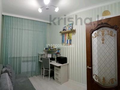 Отдельный дом · 4 комнаты · 140 м² · 10 сот., Курашасай , Болашак 12 — Магазин Даулет за 35 млн ₸ в Актобе