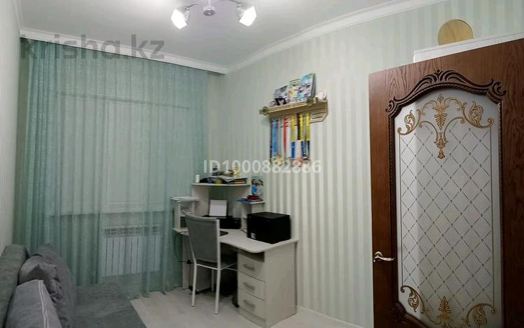 Отдельный дом · 4 комнаты · 140 м² · 10 сот., Курашасай , Болашак 12 — Магазин Даулет за 35 млн ₸ в Актобе — фото 2