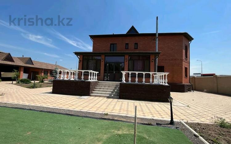 Отдельный дом · 7 комнат · 500 м² · 17 сот., улица Жанибекова 153 за 184 млн 〒 в Караганде — фото 50