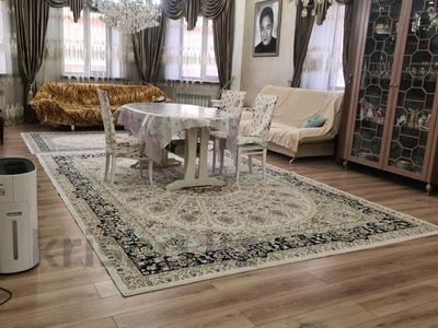 Отдельный дом · 7 комнат · 500 м² · 17 сот., улица Жанибекова 153 за 189 млн 〒 в Караганде