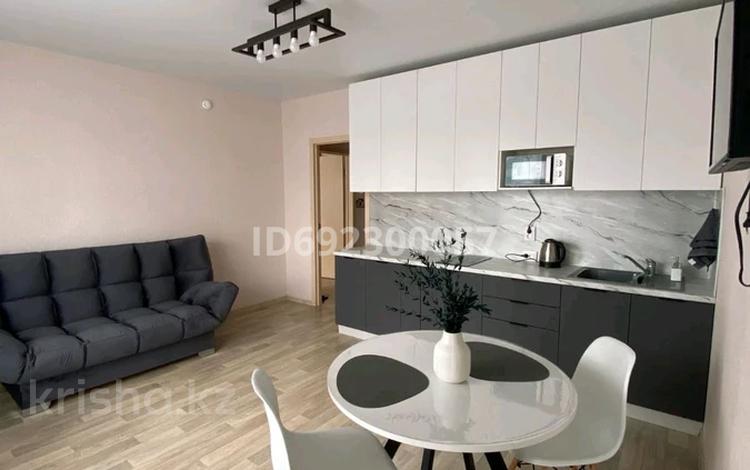 2-комнатная квартира, 52 м², 2/4 этаж помесячно, Чехова 171