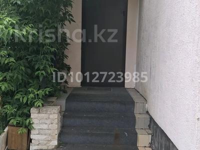 2-бөлмелі пәтер · 54 м² · 1/5 қабат, Х.Доспанова — Школа 17 и школа 19, бағасы: 150 000 ₸ в Уральске