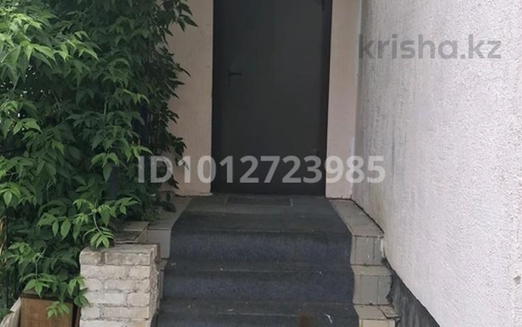 2-бөлмелі пәтер · 54 м² · 1/5 қабат, Х.Доспанова — Школа 17 и школа 19, бағасы: 150 000 ₸ в Уральске — фото 2