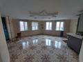 Жеке үй · 7 бөлме · 486.4 м² · 9 сот., Максим Горький 109, бағасы: 413 440 ₸ в Атырау — фото 9