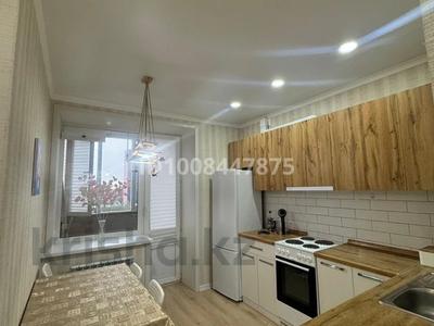 2-комнатная квартира · 45 м² · 9/10 этаж, мкр Юго-Восток, Камали Дүйсембекова 53/8 за 10 000 ₸ в Караганде, Казыбек би р-н