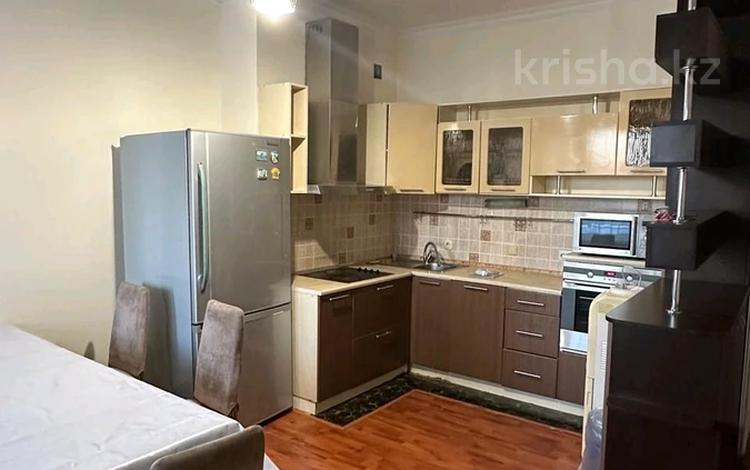 3-комнатная квартира · 100 м² · 11/12 этаж помесячно, Кунаева 35