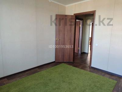 3-комнатная квартира · 69.7 м² · 2/3 этаж, Омарова за 12 млн 〒 в Лисаковске