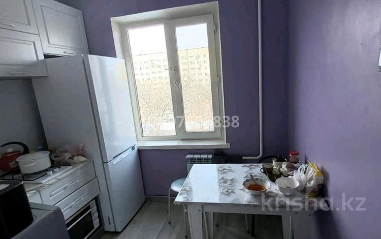 3-комнатная квартира, 64 м², 4/5 этаж помесячно, мкр Аксай-2 23