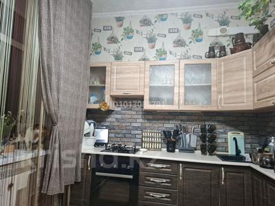 3-бөлмелі пәтер · 76 м² · 1/3 қабат, Узенка, медицинская 70, бағасы: 10 млн ₸ в Караганде, Алихана Бокейханова р-н