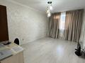 2-комнатная квартира · 60 м² · 11/12 этаж, мкр Акбулак, 1-я улица за 34 млн ₸ в Алматы, Алатауский р-н — фото 4
