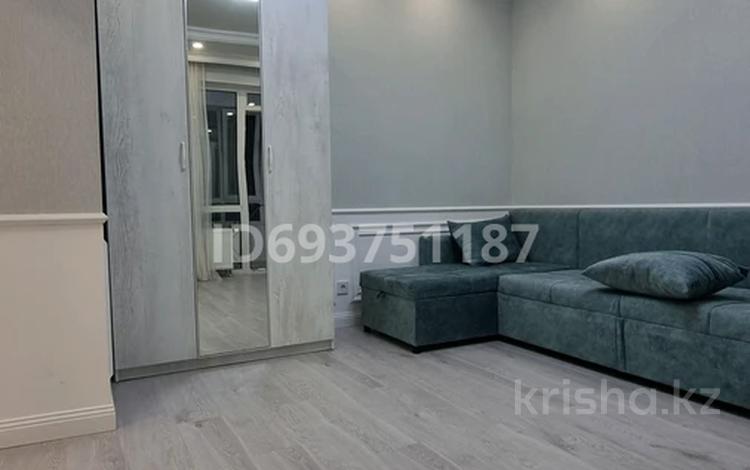 1-комнатная квартира, 40 м², 7/16 этаж помесячно, Е-10 15 — Е-305