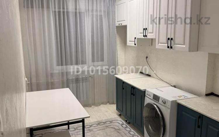 2-комнатная квартира · 58 м² · 5/5 этаж, Есенберлина 43 — Центр, возле Акимата, налоговой, департамент полиции за 2 500 ₸ в Жезказгане — фото 3