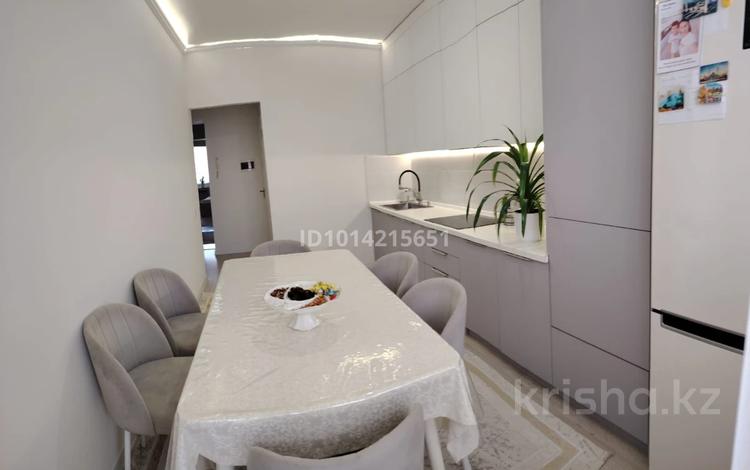 3-комнатная квартира · 90 м² · 6/7 этаж, Аманжол Бөлекпаев 10 за 48 млн ₸ в Астане, Сарайшык р-н — фото 51
