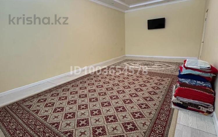 1-бөлмелі пәтер · 71 м² · 4/7 қабат, 19А 21, бағасы: 130 000 ₸ в Актау, 19А мкр — фото 2