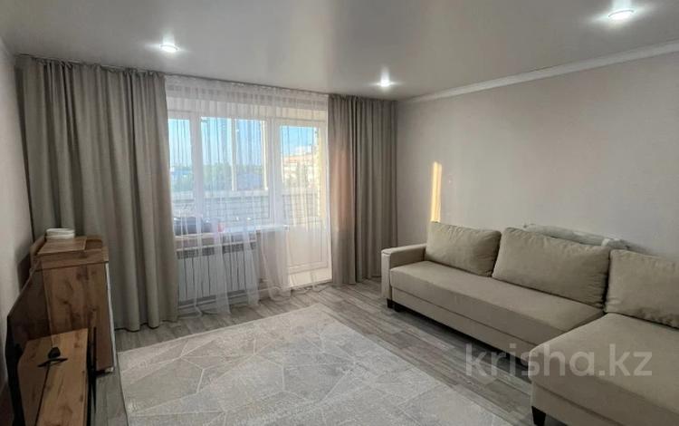 2-комнатная квартира · 68.7 м² · 5/5 этаж, Строителей 34 за 16 млн ₸ в Аксу — фото 4