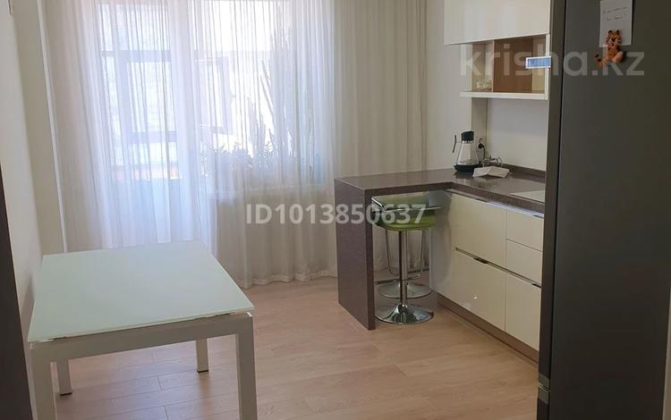 2-бөлмелі пәтер · 77 м² · 6/12 қабат, А-98 1, бағасы: 310 000 ₸ в Астане, Алматы р-н — фото 2