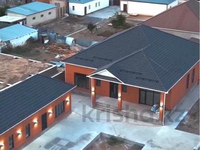 Отдельный дом · 6 комнат · 260 м² · 10 сот., Братя Смаглова 8 за 95 млн 〒 в 