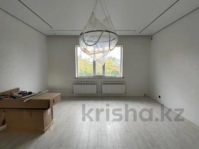 Отдельный дом · 4 комнаты · 121.1 м² · 5.8 сот., Алтай батыра за 45 млн 〒 в Актобе, мкр Москва