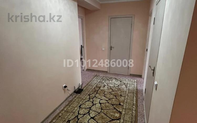 3-бөлмелі пәтер · 65 м² · 2/5 қабат, мкр Коккайнар 115, бағасы: 35 млн ₸ в Алматы, Алатауский р-н — фото 2