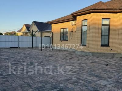 Отдельный дом · 4 комнаты · 241 м² · 8 сот., мкр. Алтын орда, Саздинское лесничество 288 за 120 млн ₸ в Актобе