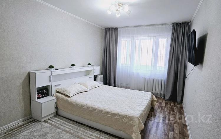 1-комнатная квартира, 32 м², 5/5 этаж посуточно, Кердери 174 — КазИТУ за 10 000 〒 в Уральске — фото 23