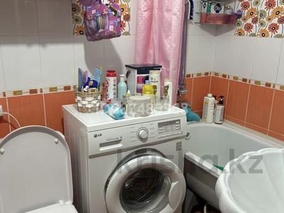 2-бөлмелі пәтер · 45 м² · 3/5 қабат, Авангард мкр 4 8 — Роддом, бағасы: 20 млн ₸ в Атырау, мкр Авангард-4