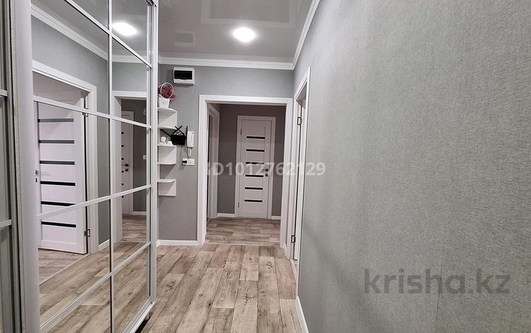 3-комнатная квартира · 72 м² · 5/9 этаж, 5 микрорайон за 31 млн ₸ в Аксае — фото 2