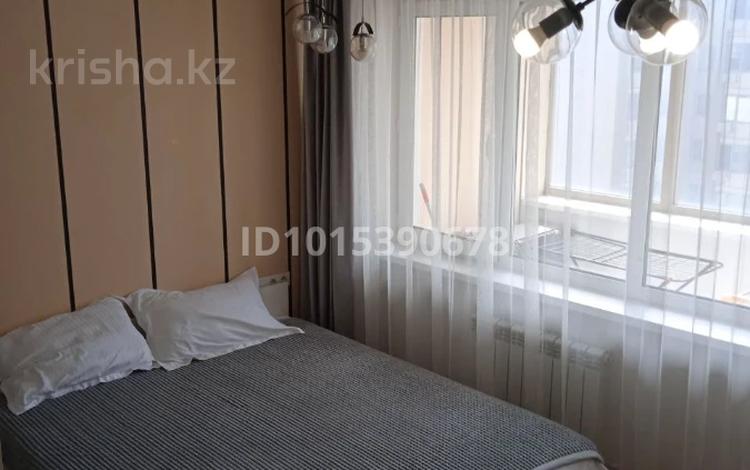 1-комнатная квартира · 54 м² · 8/10 этаж, мкр Аксай-5 за 240 000 ₸ в Алматы, Ауэзовский р-н — фото 2