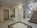 Жеке үй · 8 бөлме · 260 м² · 8 жүзд., Достык 94 — Айтумар, бағасы: 45 млн ₸ в Жанакурылыс