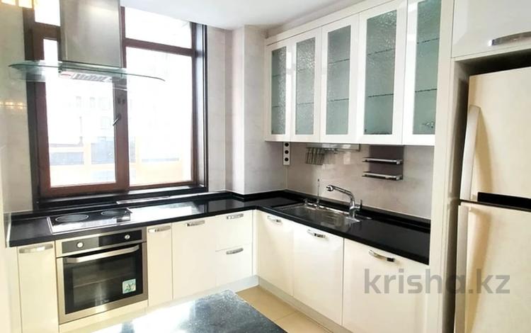 4-комнатная квартира · 150 м² · 6/18 этаж, Кошкарбаева 10 за 750 000 ₸ в Астане, Сарайшык р-н — фото 2